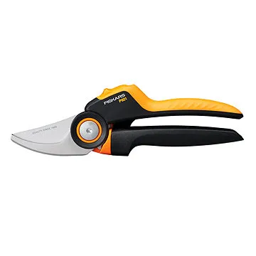 Fiskars Nožnice záhradné X-series PowerGear™ dvojčepeľové (M) P921 (1057173)