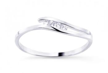 Cutie Diamonds Jemný prsteň z bieleho zlata s diamantmi DZ8026-10-X-2 54 mm