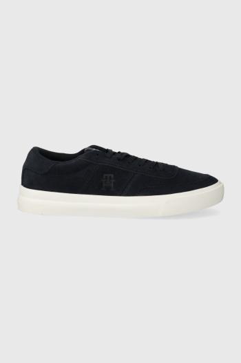Semišové tenisky Tommy Hilfiger TH CUPSET SUEDE tmavomodrá farba, FM0FM04977