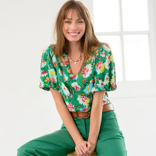 Blúzka s potlačou kvetín a balónovými rukávmi