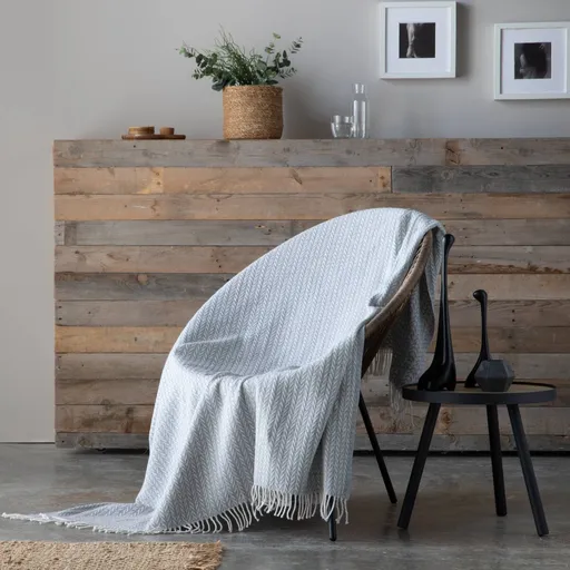 Ševróvnový dvojfarebný pléd