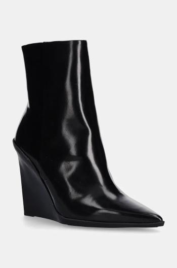 Kožené členkové topánky Calvin Klein WEDGE ANKLE BOOT 90 LTH dámske, čierna farba, na kline, HW0HW02256