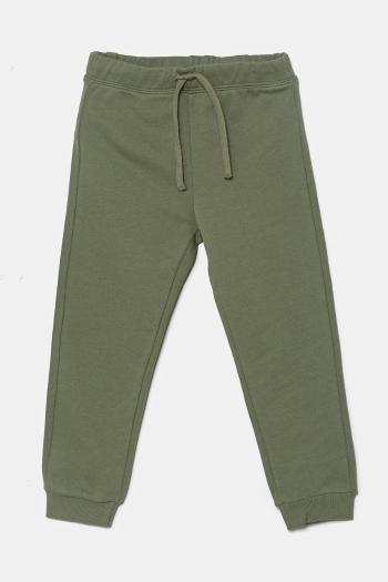 Detské bavlnené tepláky United Colors of Benetton zelená farba, jednofarebné, 3J68GF027