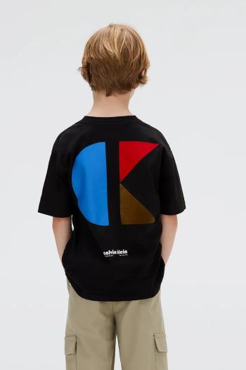 Detské bavlnené tričko Calvin Klein Jeans čierna farba, vzorovaná, IB0IB02543
