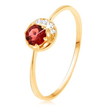 Prsteň zo žltého 14K zlata - malý ligotavý polmesiačik, okrúhly granát - Veľkosť: 64 mm