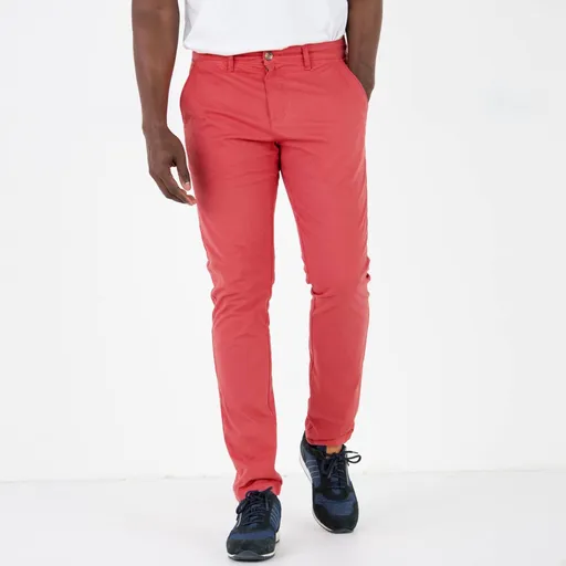 Chino nohavice zo strečového kepru, klasický strih