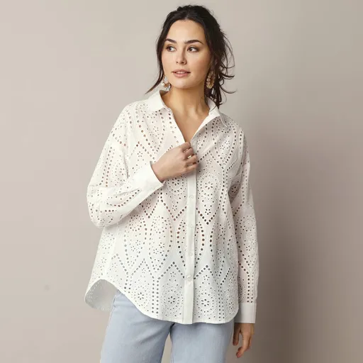 Košeľová blúzka s madeirovou výšivkou