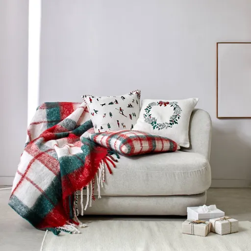 Hebký kockovaný pléd so strapcami