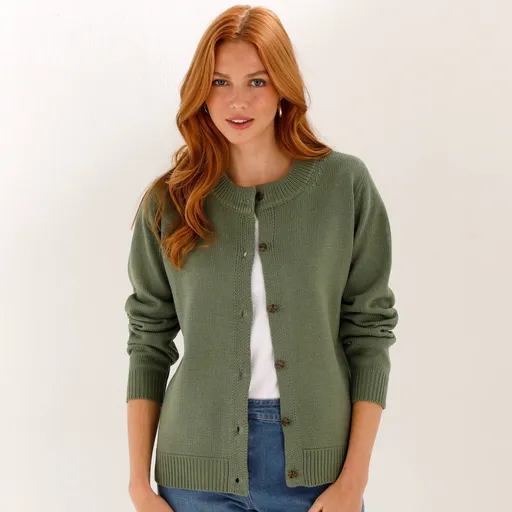 Sveter s okrúhlym výstrihom