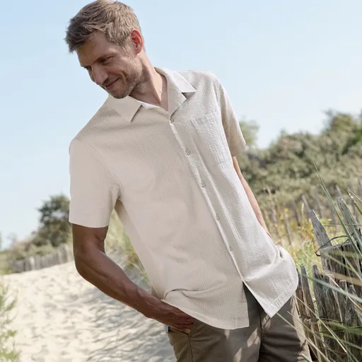 Košeľa s bowling golierom z materiálu seersucker