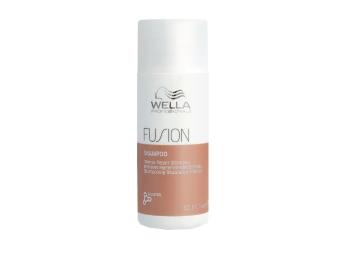 Wella Professionals Intenzívne regeneračný šampón na poškodené vlasy Fusion (Intense Repair Shampoo) 50 ml