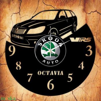 SKODA OCTAVIA bakelit óra, saját rendszámmal