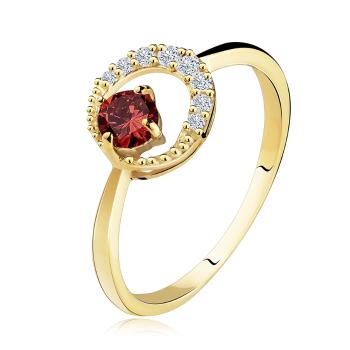 Zlatý prsteň 375 - zirkónový kosák mesiaca, okrúhly červený granát - Veľkosť: 52 mm