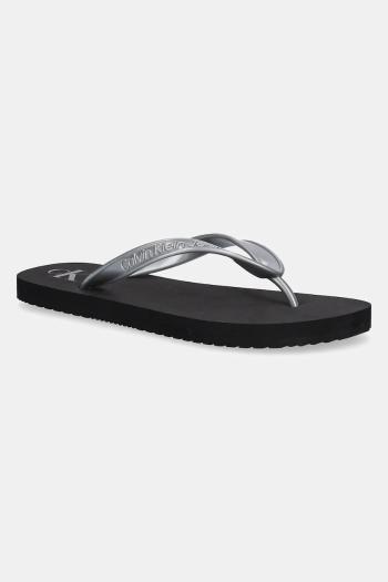 Šľapky Calvin Klein Jeans BEACH SANDAL MONOLOGO TPU strieborná farba, na plochom podpätku, YW0YW01719