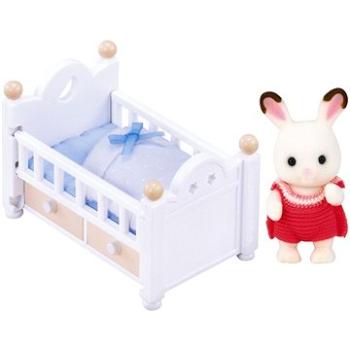 Sylvanian Families Nábytok chocolate králikov – baby králik v postieľke (5054131050170)