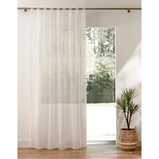 Jednofarebný voálový záves zakončený pútkami