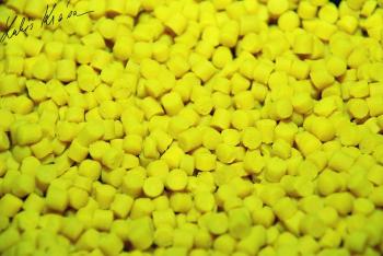 Lk baits pelety fluoro pineapple/n-butyric-1 kg 4 mm