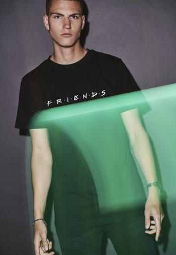 Mr. Tee Friends Logo Tee black - XS