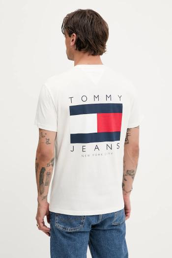 Bavlnené tričko Tommy Jeans pánske, biela farba, s potlačou, DM0DM21910