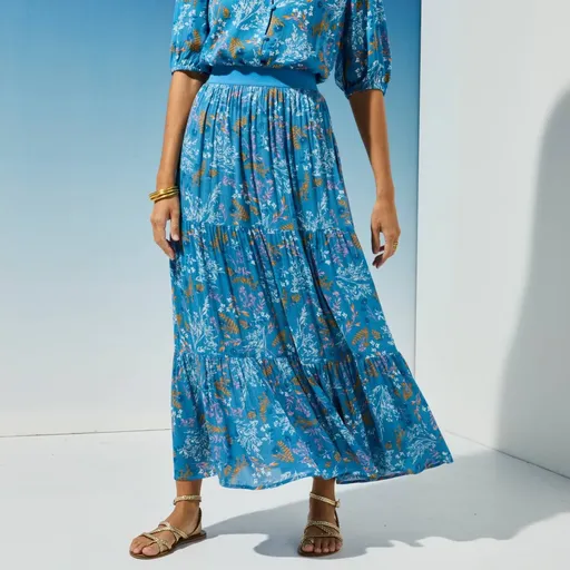 Dlhá volánová sukňa s potlačou kvetov