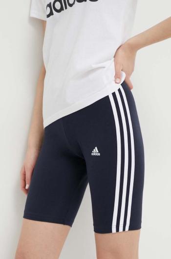 Šortky adidas dámske, tmavomodrá farba, s nášivkou, stredne vysoký pás,  HF5955