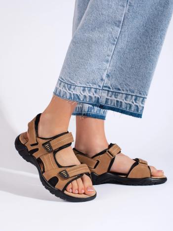 Trendy sandále na plochom podpätku pre ženy