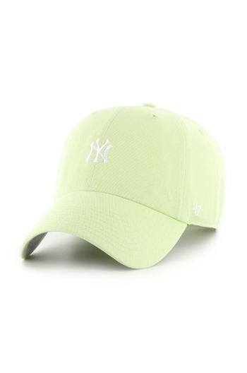 Bavlnená šiltovka 47 brand MLB New York Yankees zelená farba, s nášivkou, B-BSRNR17GWS-F1