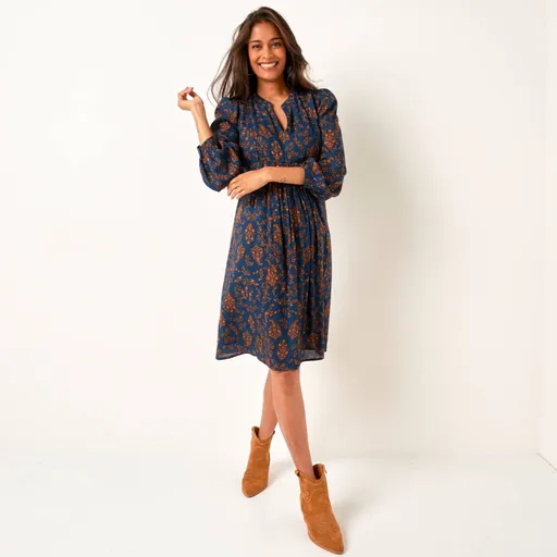 Rovné krepónové šaty s mao golierom a potlačou