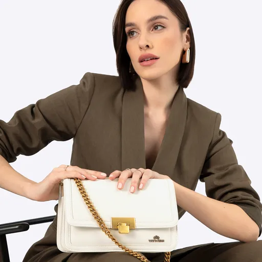 Kožená crossbody s odnímateľnou retiazkou, krémová 100-4E-207-0