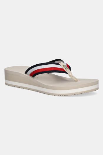 Šľapky Tommy Hilfiger TH CORP MID WEDGE BEACH SANDAL dámske, béžová farba, na kline, FW0FW08517