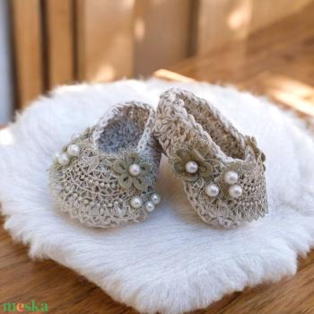 Horgolt baba cipő  0-6 hó