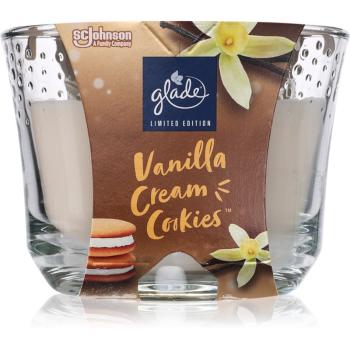 GLADE Vanilla Cream Cookies vonná sviečka 204 g