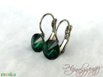 EMERALD francia kapcsos fülbevaló 8 mm