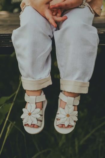 Detské kožené sandálky Donsje Tuti Fields Sandals Daisy biela farba, 1036502