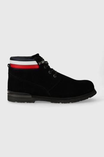 Semišové topánky Tommy Hilfiger CORE HILFIGER SUEDE BOOT pánske, čierna farba, FM0FM04800