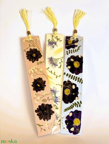 3# Préselt virágos laminált könyvjelző 3 db-os csomagban 20 cm x 4 cm