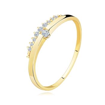 Prsteň zo žltého 14K zlata - hladká vlnka s čírym zirkónom, zirkónový pás - Veľkosť: 49 mm