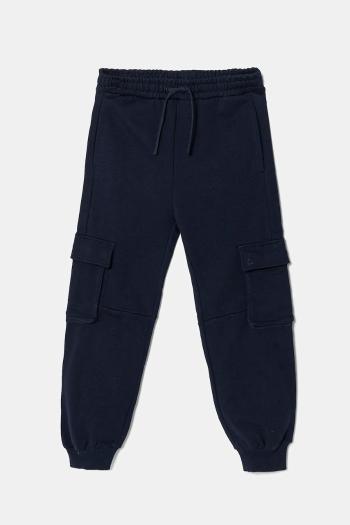 Detské bavlnené tepláky United Colors of Benetton tmavomodrá farba, jednofarebné, 3UNICF066