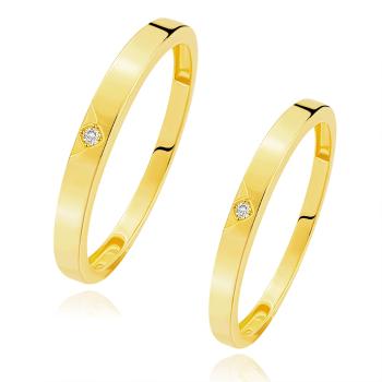 Obrúčky zo žltého 14K zlata – číry zirkón v trojuholníkovom výreze - Veľkosť: 51 mm
