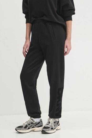 Tepláky Dkny čierna farba, s nášivkou, DP5P3585