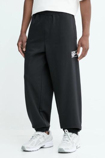 Bavlnené tepláky Vans čierna farba, s nášivkou, VN000RAXBLK1