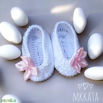 Horgolt babacipő 0-6 hó