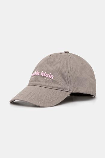 Bavlnená šiltovka Calvin Klein šedá farba, s nášivkou, LV04G5061G