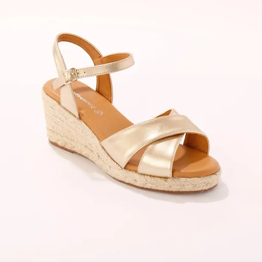 Sandále s prekrížením a klinovým podpätkom