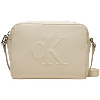 Calvin Klein Jeans  SCULPTED CAMERA BAG DEBOSS K60K612726  Tašky Biela