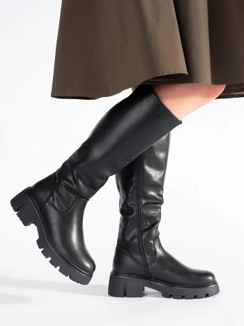 Trendy čierne topánky pre ženy na širokom podpätku