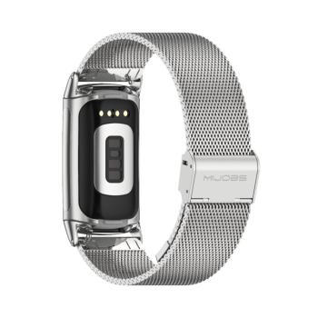MILANESE Kovový remienok pre Fitbit Charge 6 / Charge 5 strieborný