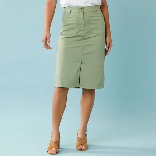 Polodlhá sukňa pre nižšiu postavu