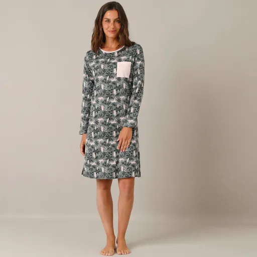 Krátka nočná košeľa s potlačou džungle