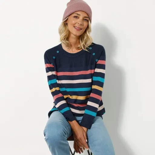 Pruhovaný pulóver s ozdobnými gombíkmi